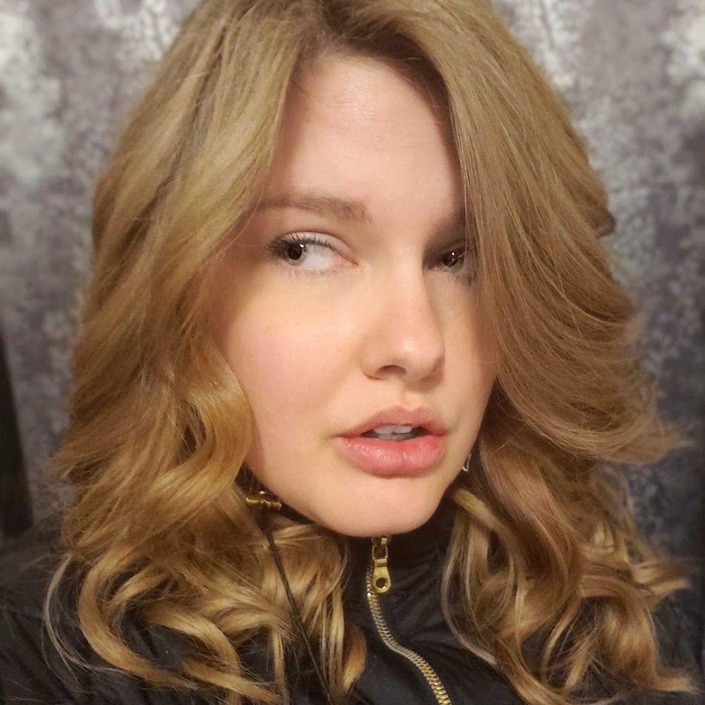 Meet your Posher, Suzy